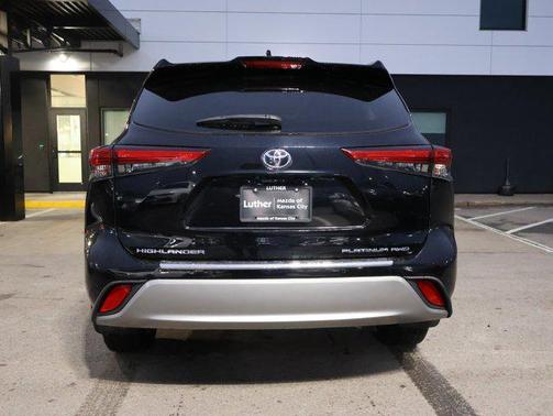 2020 Toyota Highlander Platinum