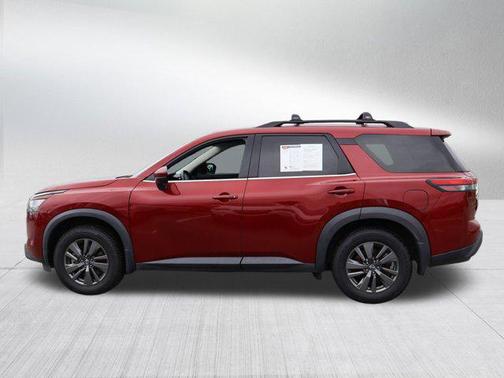 2022 Nissan Pathfinder SV 2WD