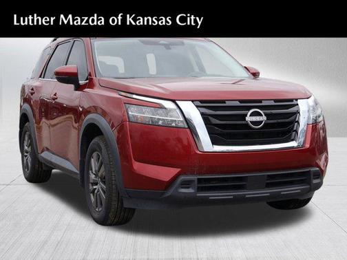2022 Nissan Pathfinder SV 2WD