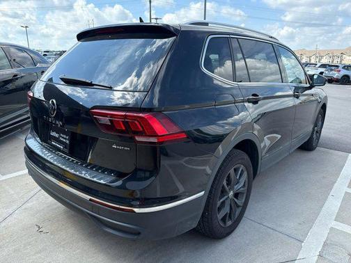 2022 Volkswagen Tiguan 2.0T SE 4MOTION