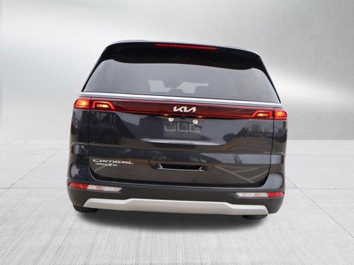 2022 Kia Carnival EX