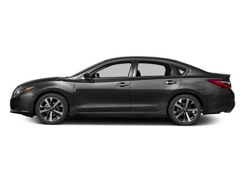 Super Black 2016 Nissan Altima 2.5 SR