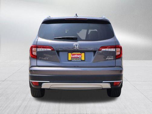 2022 Honda Pilot AWD Elite