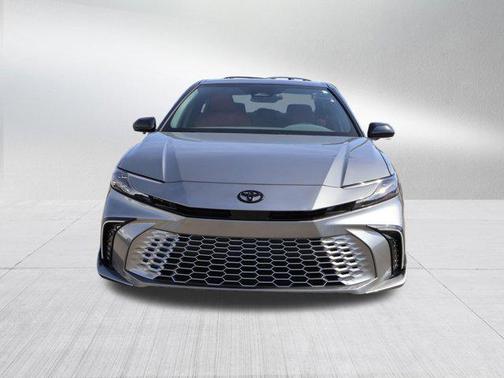 Heavy Metal/Midnight Black Metallic 2025 Toyota Camry LE