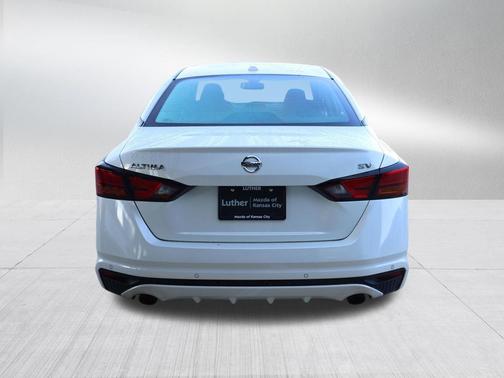 Pearl White Tricoat 2019 Nissan Altima 2.5 SV