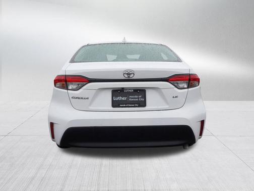 Ice Cap 2023 Toyota Corolla LE
