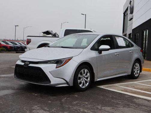 Classic Silver Metallic 2021 Toyota Corolla LE