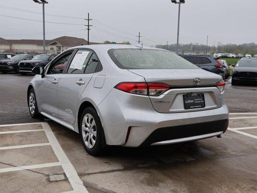 Classic Silver Metallic 2021 Toyota Corolla LE