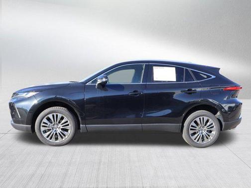 2022 Toyota Venza XLE