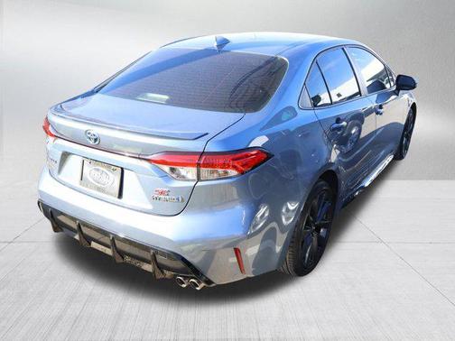 2024 Toyota Corolla Hybrid LE