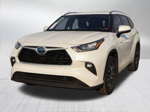 2020 Toyota Highlander Hybrid XLE