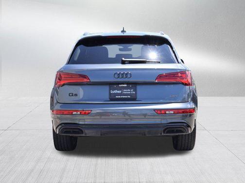 2022 Audi Q5 45 S line Prestige