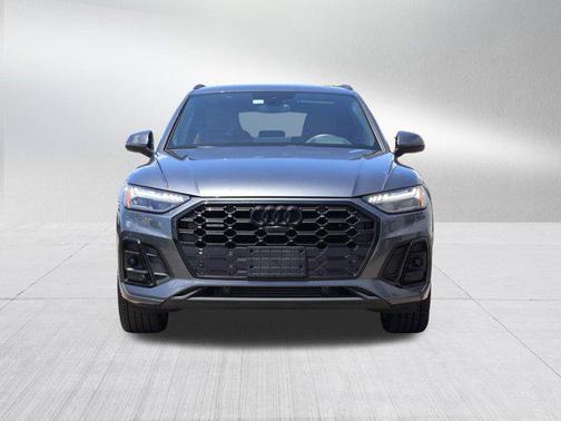 2022 Audi Q5 45 S line Prestige