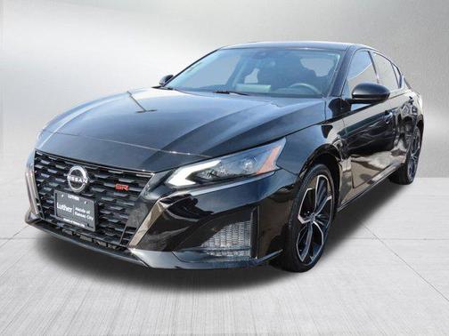 2023 Nissan Altima SR Intelligent AWD