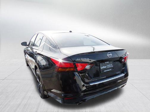 2023 Nissan Altima SR Intelligent AWD