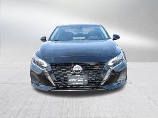 2023 Nissan Altima SR Intelligent AWD