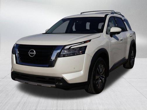 2024 Nissan Pathfinder SL 4WD