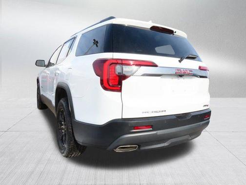 2023 GMC Acadia AWD AT4
