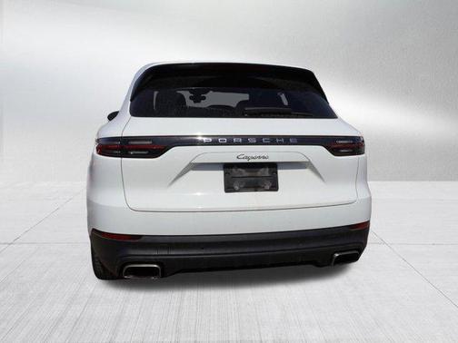 White 2019 Porsche Cayenne Cayenne