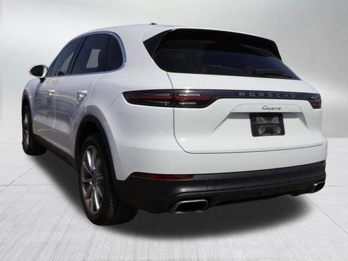 White 2019 Porsche Cayenne Cayenne
