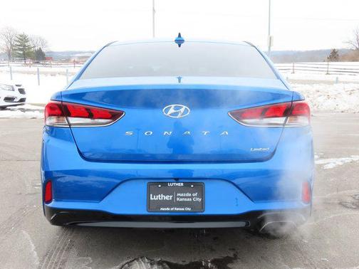 2018 Hyundai SONATA Limited