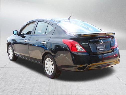 2019 Nissan Versa 1.6 SV