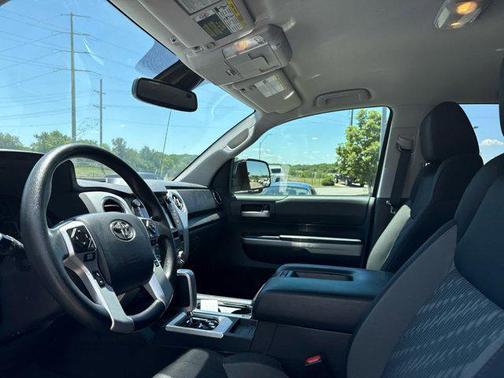 2018 Toyota Tundra SR5