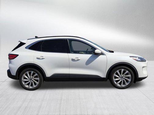 2021 Ford Escape Titanium
