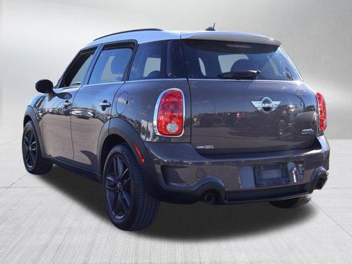 2011 MINI Cooper S Countryman Base