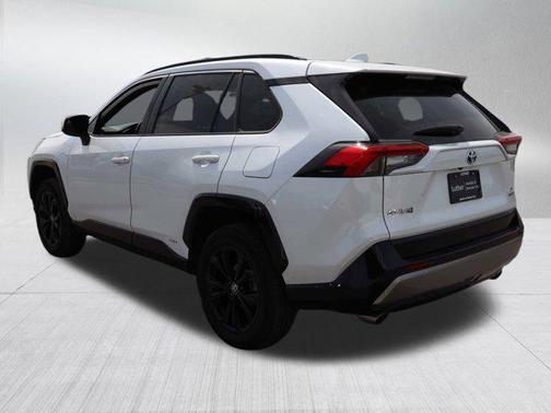 2024 Toyota RAV4 Hybrid SE