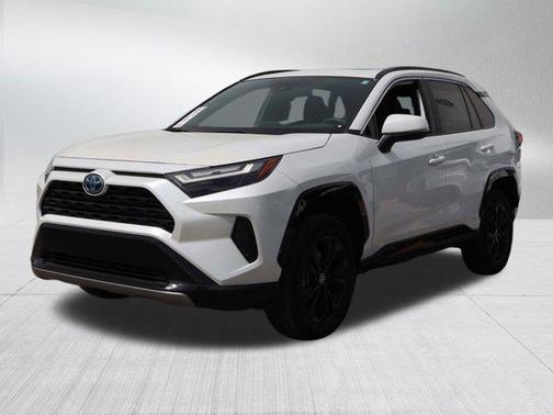 2024 Toyota RAV4 Hybrid SE