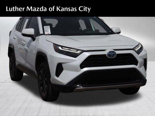 2024 Toyota RAV4 Hybrid SE