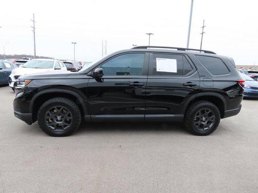 2023 Honda Pilot AWD TrailSport