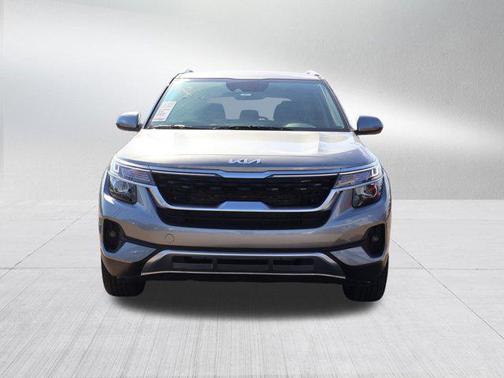 Steel Gray 2023 Kia Seltos S