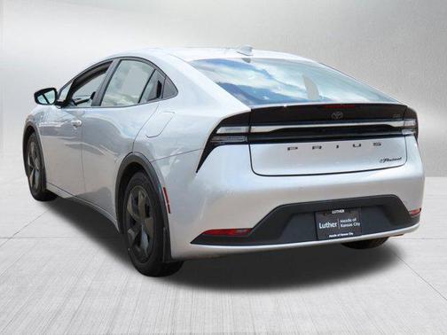 2024 Toyota Prius Prime SE