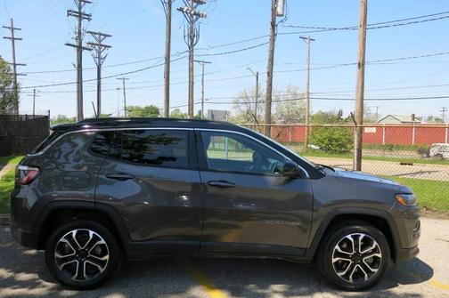 Sting-Gray Clearcoat 2024 Jeep Compass Limited
