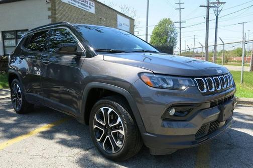 Sting-Gray Clearcoat 2024 Jeep Compass Limited