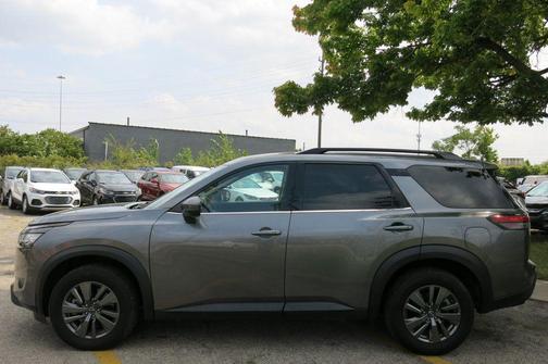 2024 Nissan Pathfinder SV 4WD