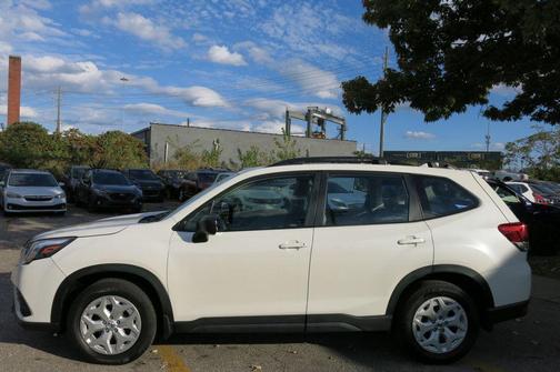 2023 Subaru Forester Base