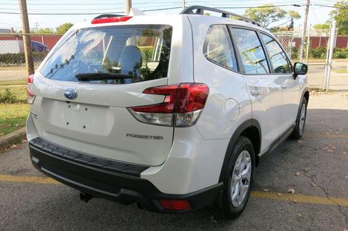 2023 Subaru Forester Base