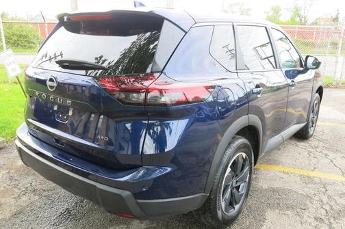 Deep Ocean Blue Pearl 2025 Nissan Rogue SV
