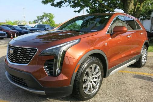 Red Horizon Tintcoat 2019 Cadillac XT4 Luxury