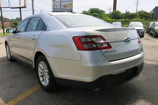 2013 Ford Taurus 4dr Sedan SE FWD