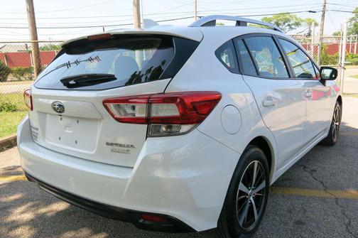 2022 Subaru Impreza 2.0i Premium
