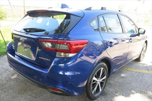 2022 Subaru Impreza 2.0i Premium