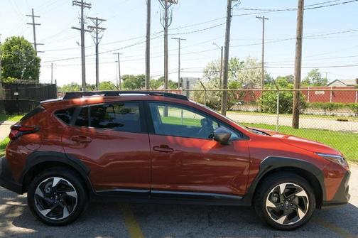 Sun Blaze Pearl 2024 Subaru Crosstrek Limited