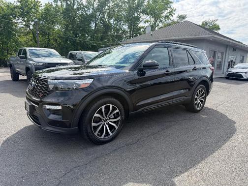 Agate Black Metallic 2020 Ford Explorer ST