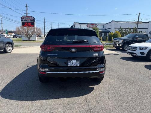 2022 Kia Sportage LX