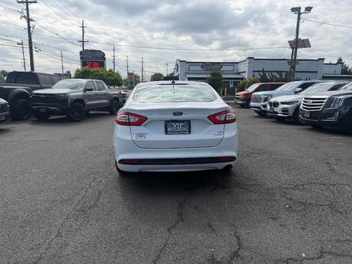 Oxford White 2014 Ford Fusion SE