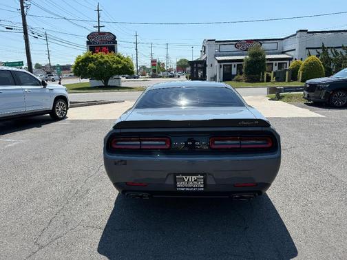 Destroyer Gray Clearcoat 2017 Dodge Challenger T/A